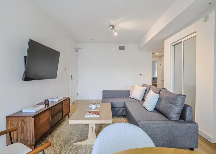 Trendy 2Br Steps To Promenade Beach & Sm Pier!