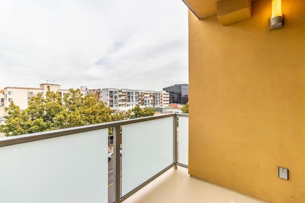 Trendy 2br Steps To Promenade & Sm Pier! Appartement